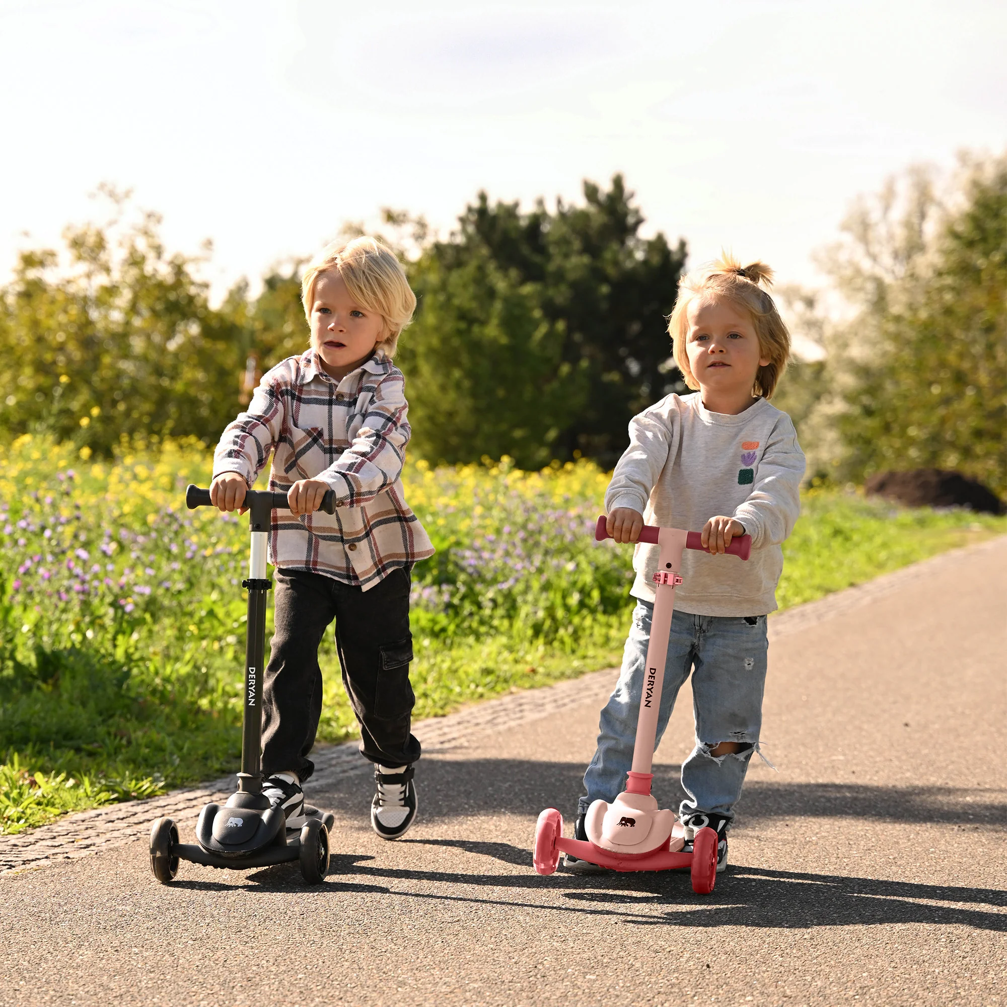Harvey Kids scooter 3 ruedas - grupo de edad 3+ - max 50kg - luces LED en las ruedas - altura ajustable 65-70-75-80 cm - Rosa - Image 2